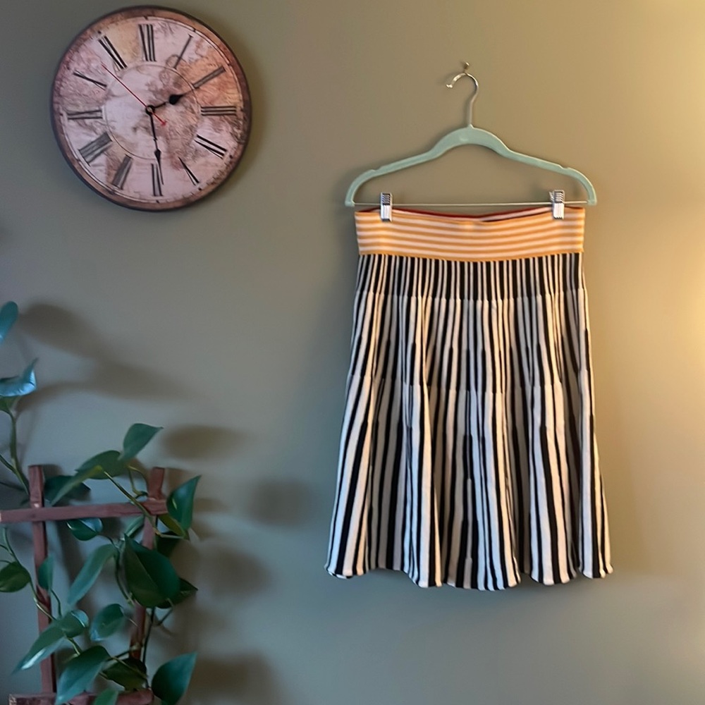 Anthropologie Viola piano skirt Size S